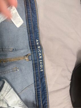 American Eagle Outfitters Light Blue Skinny Jeans